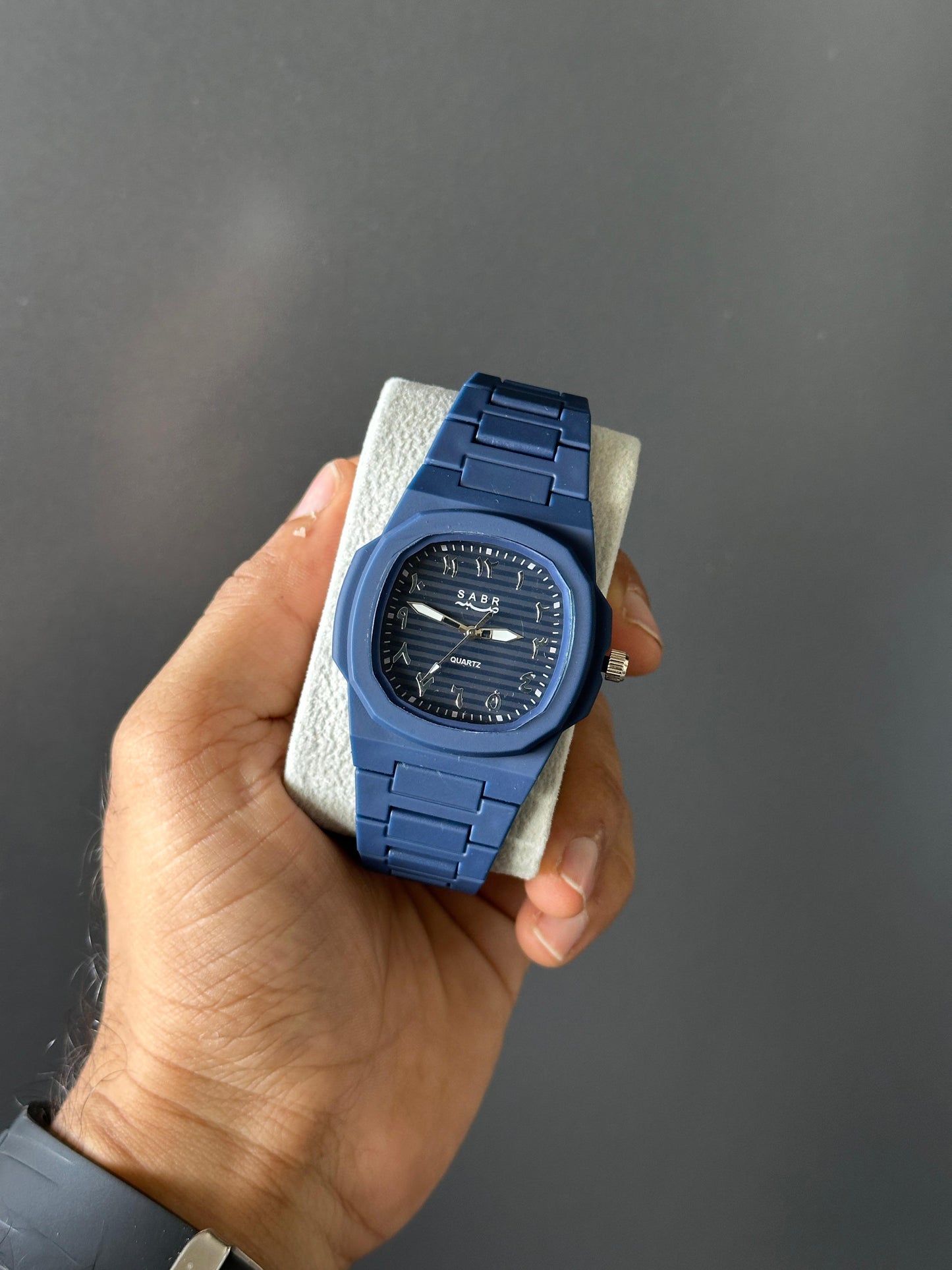 SABR Premium Arabic Dial Analog Watch – Unisex